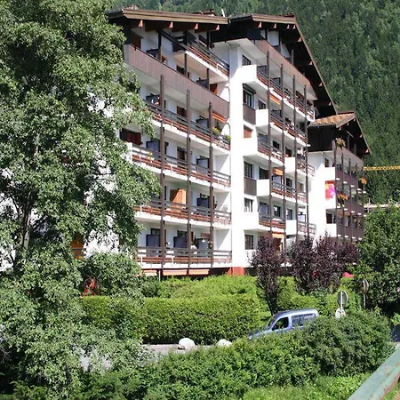 Les Periades -